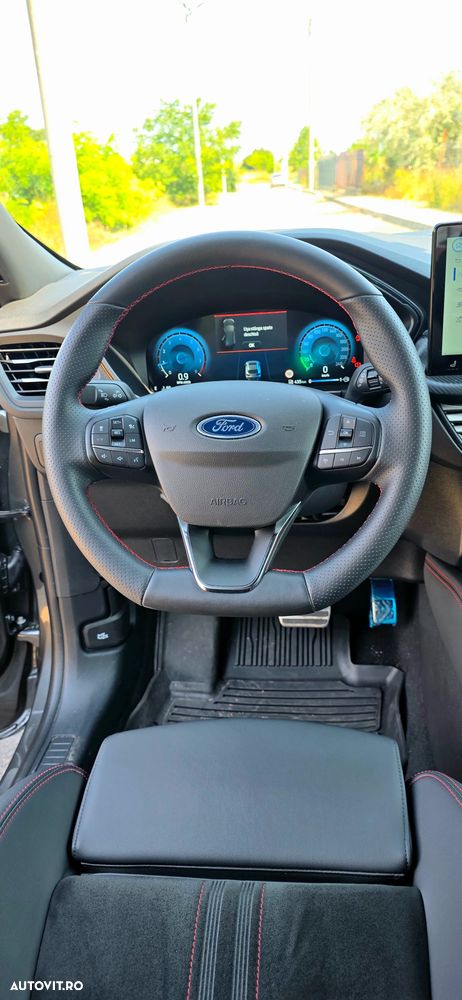 Ford Kuga - 11