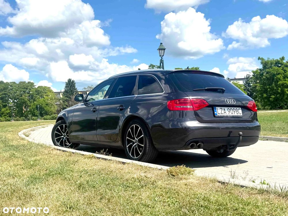 Audi A4 Avant - 4
