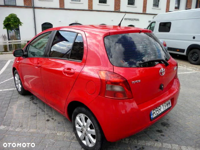 Toyota Yaris 1.3 Sol - 9