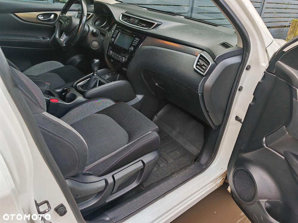 Nissan Qashqai 1.6 DIG-T Tekna - 13