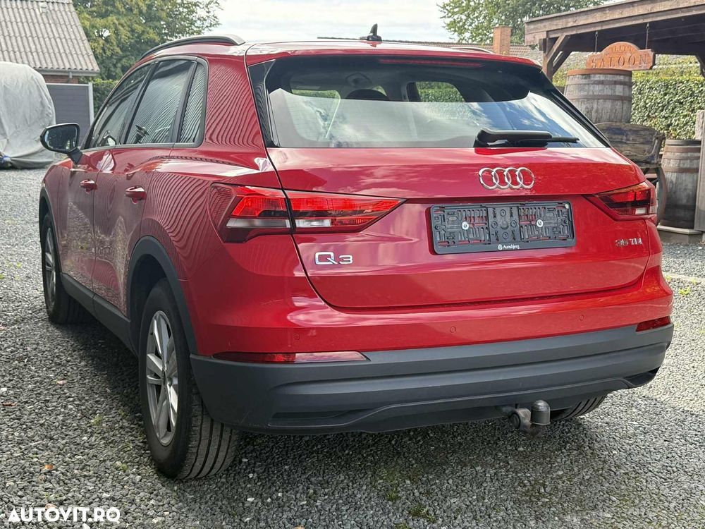 Audi Q3 2.0 35 TDI S tronic S Line - 3