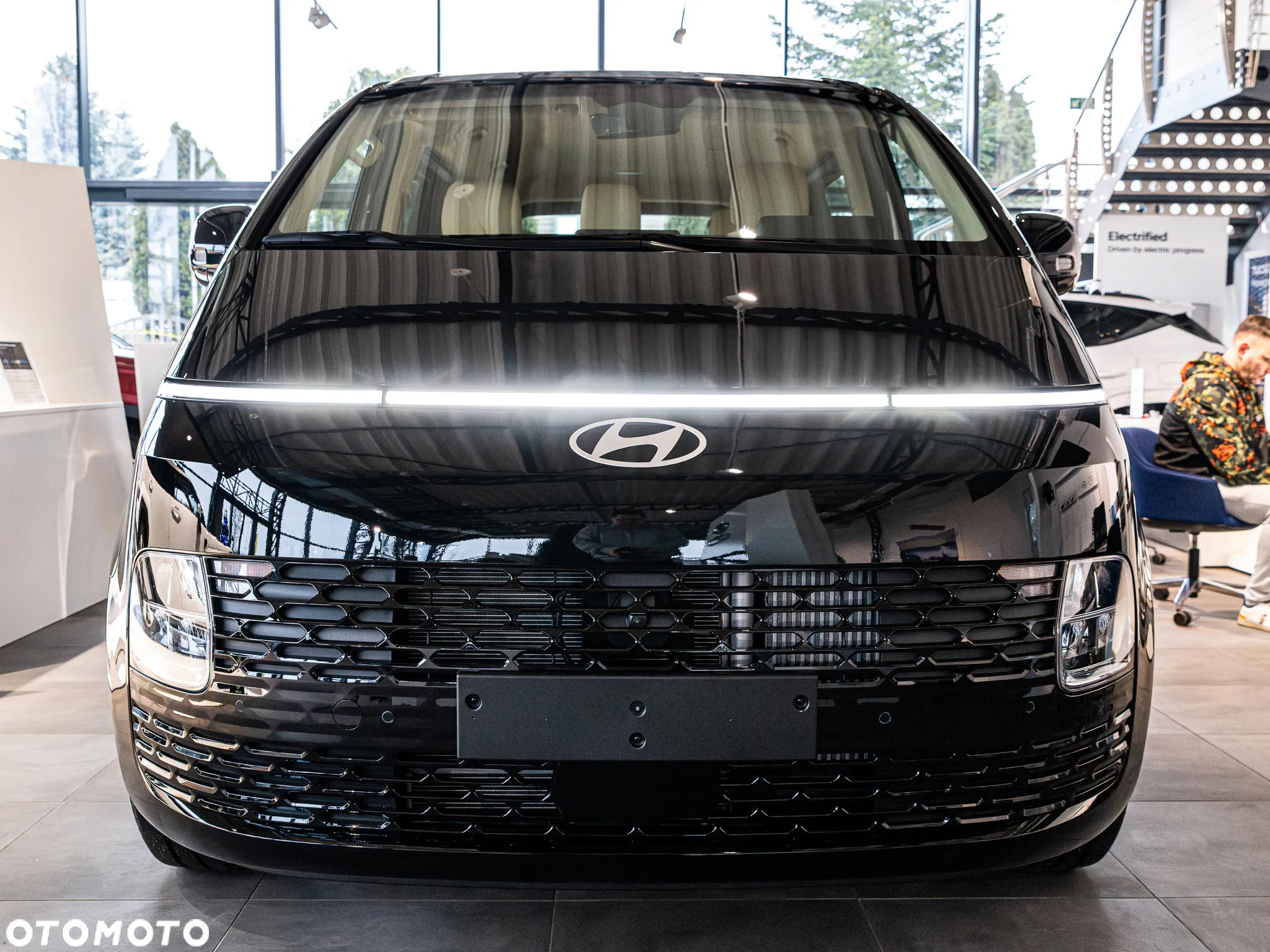 Hyundai Staria - 2