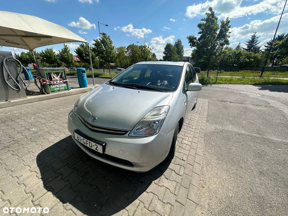 Toyota Prius 1.5 VVT-i Sol - 2