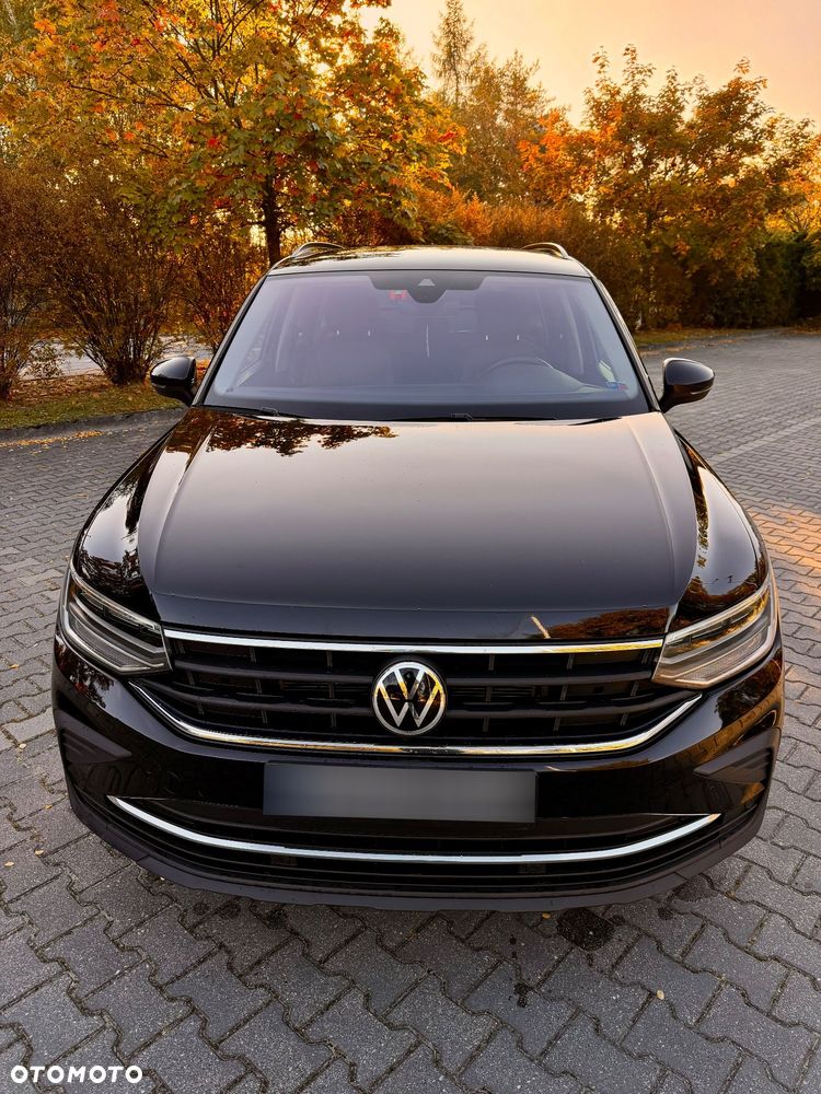 Volkswagen Tiguan - 12
