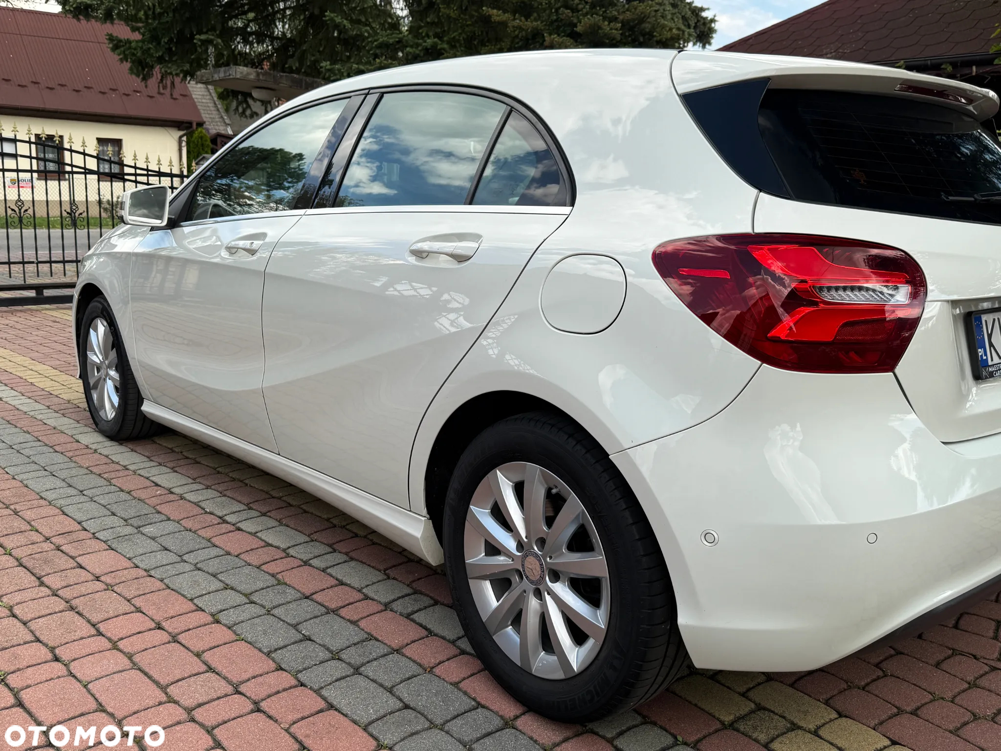 Mercedes-Benz Klasa A 180 d BlueEffICIENCY Edition - 7