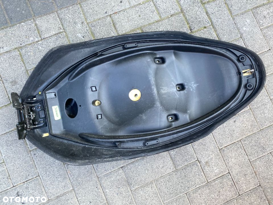 Siedzenie fotel kanapa  Piaggio MP3 Yourban 300 HPE 19R - 4