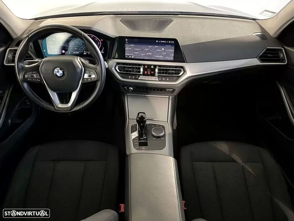 BMW 318 d Auto - 13