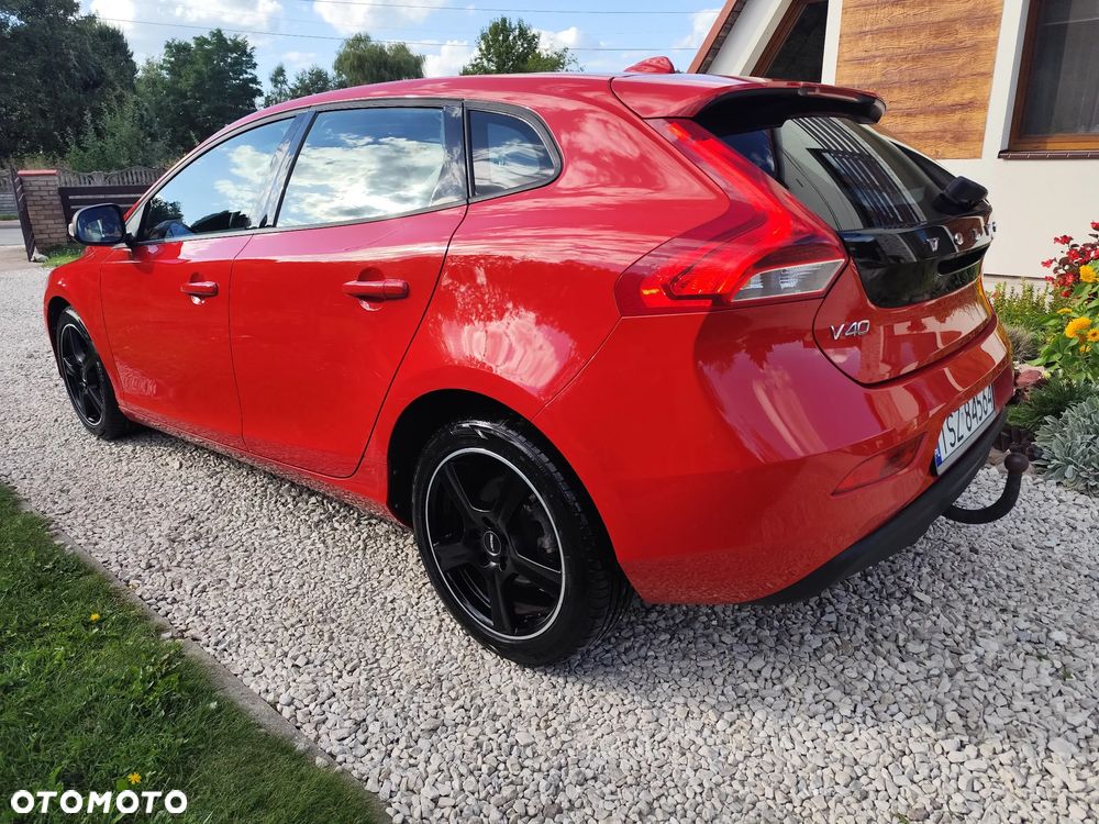 Volvo V40 D2 Drive-E Momentum - 9