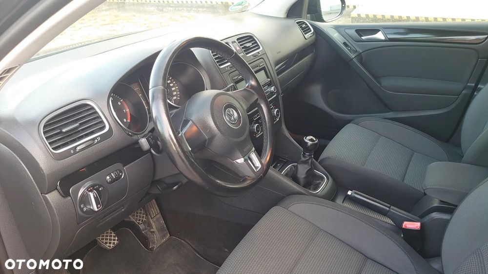 Volkswagen Golf 1.6 Team - 23