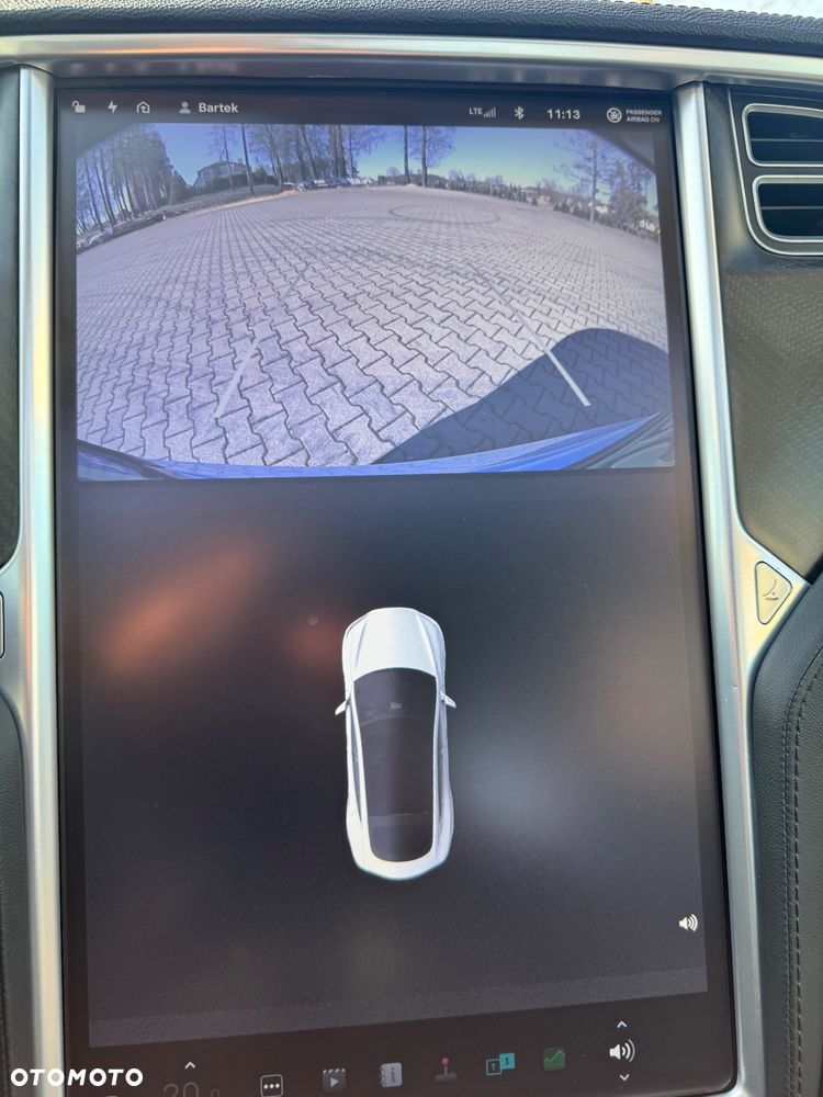 Tesla Model S Performance - 37