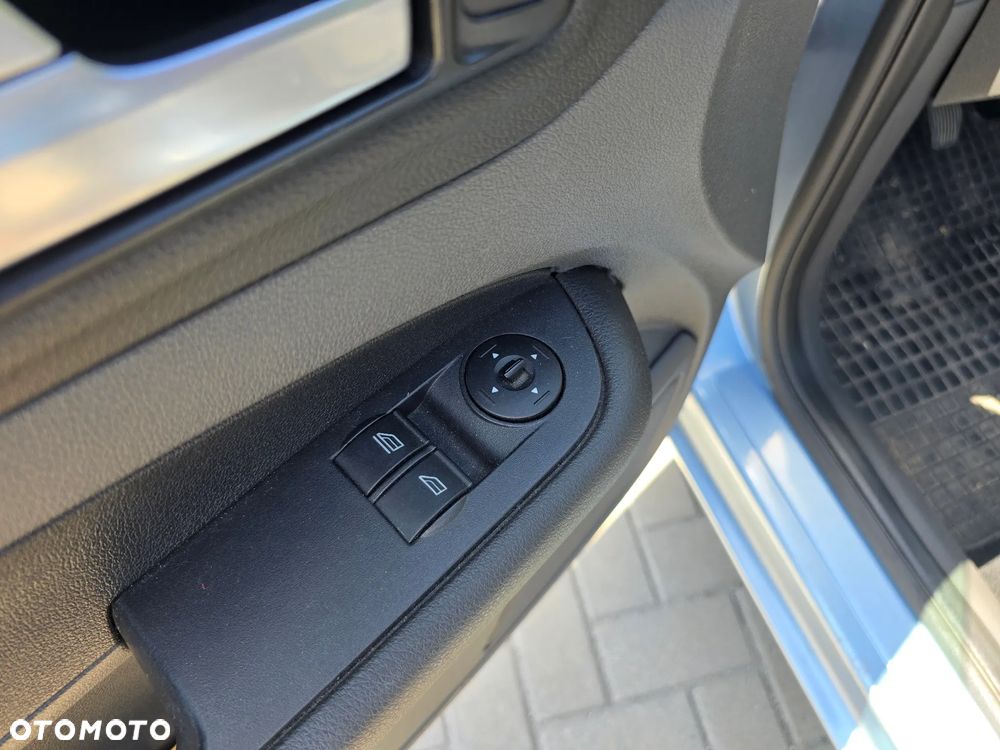 Ford Focus - 25