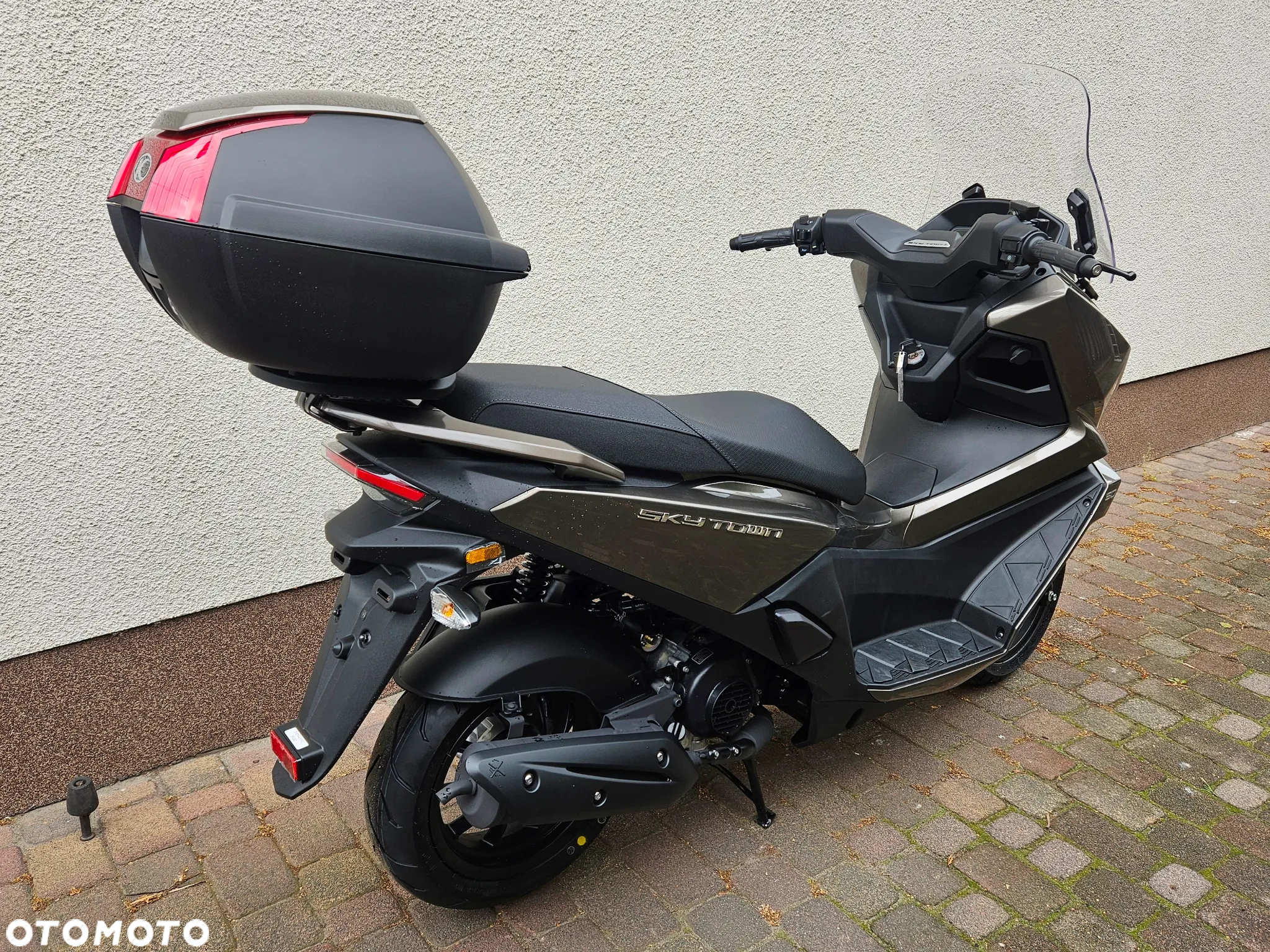 Kymco Skytown - 9