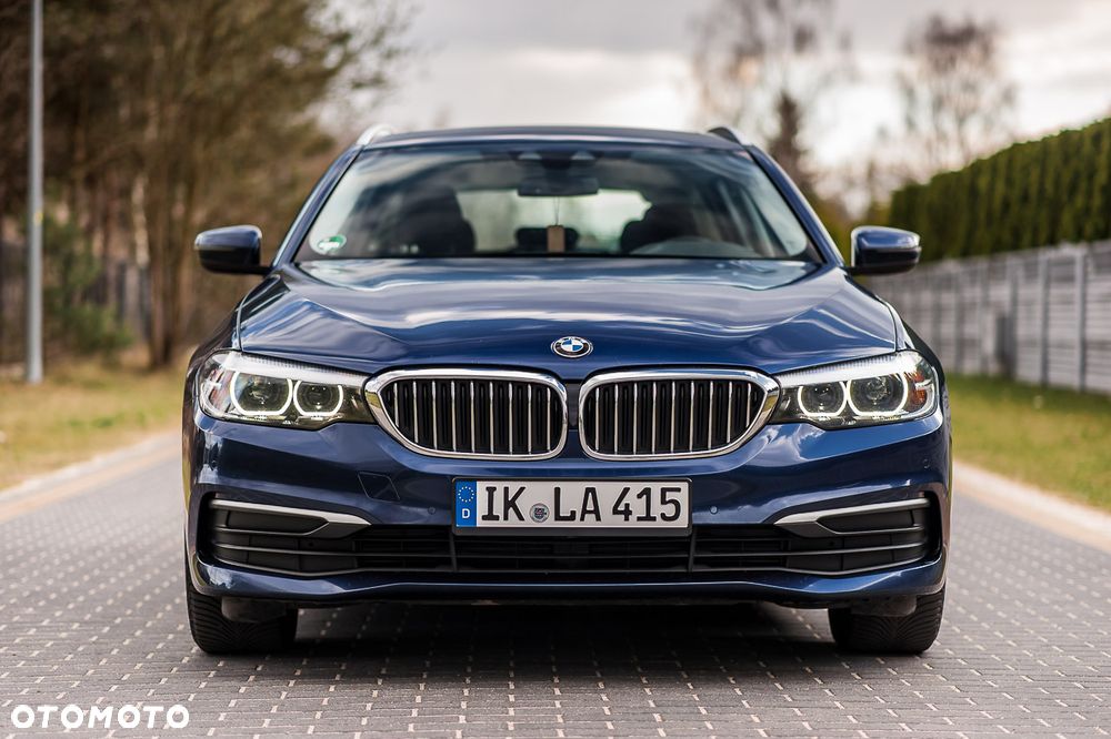 BMW Seria 5 525d - 2