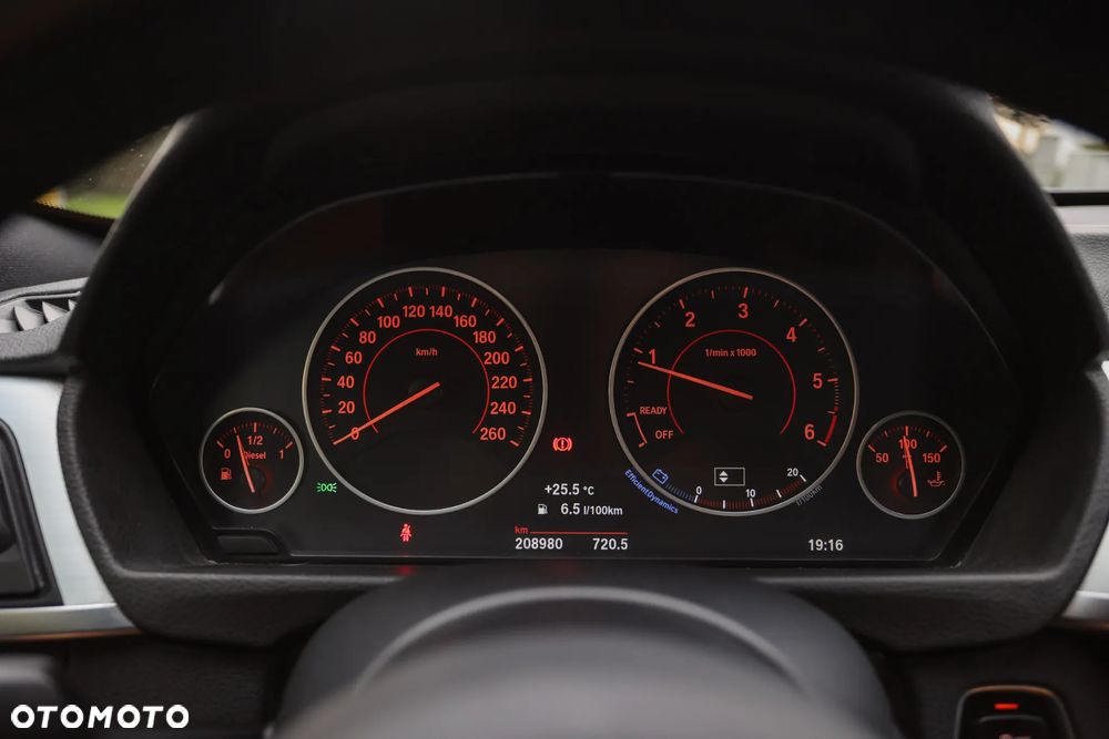BMW 3GT 320d M Sport - 32