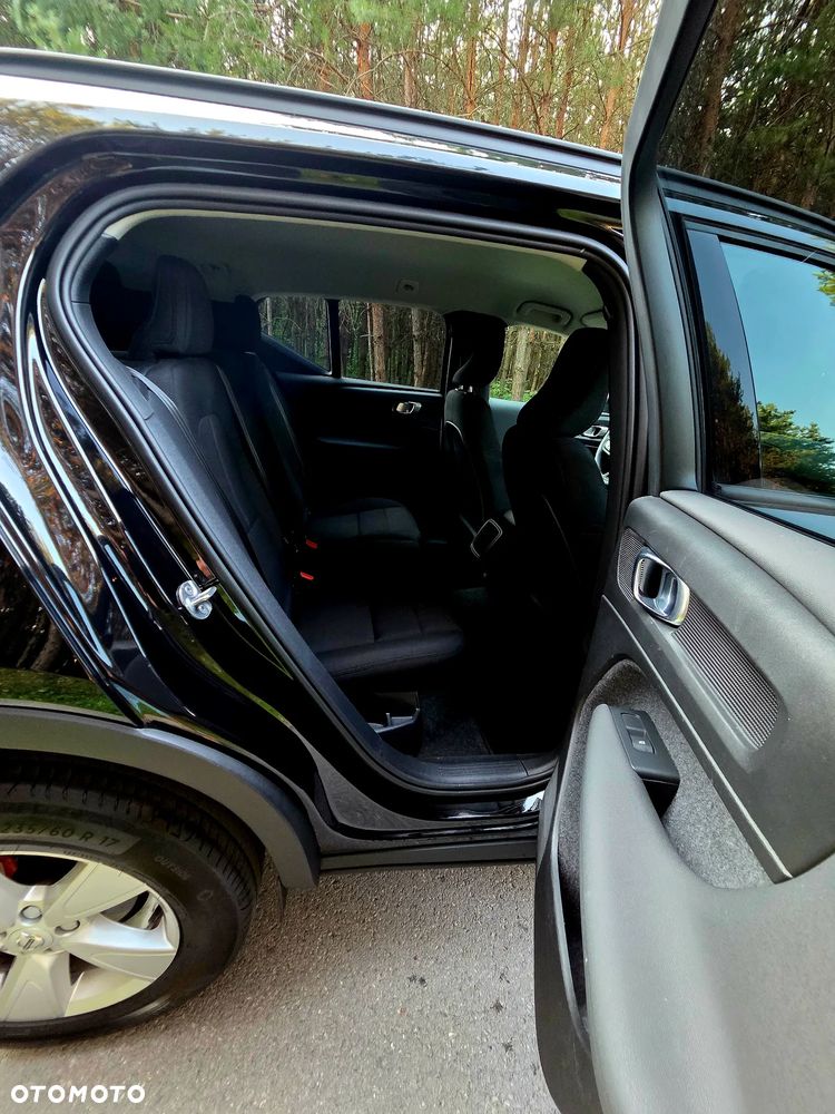 Volvo XC 40 T2 Essential - 12