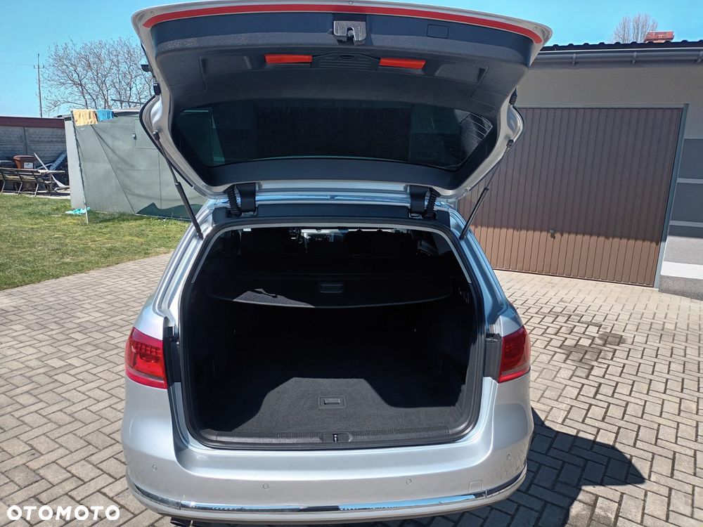 Volkswagen Passat 2.0 TDI Highline DSG - 11