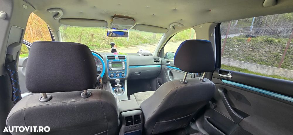 Volkswagen Golf 2.0 DPF GTD - 14