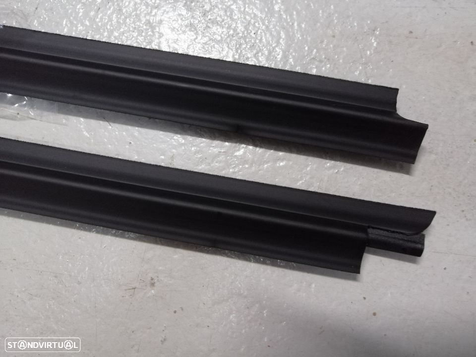 Raspadores de vidro porta Nissan Pickup D21 NOVOS - 1
