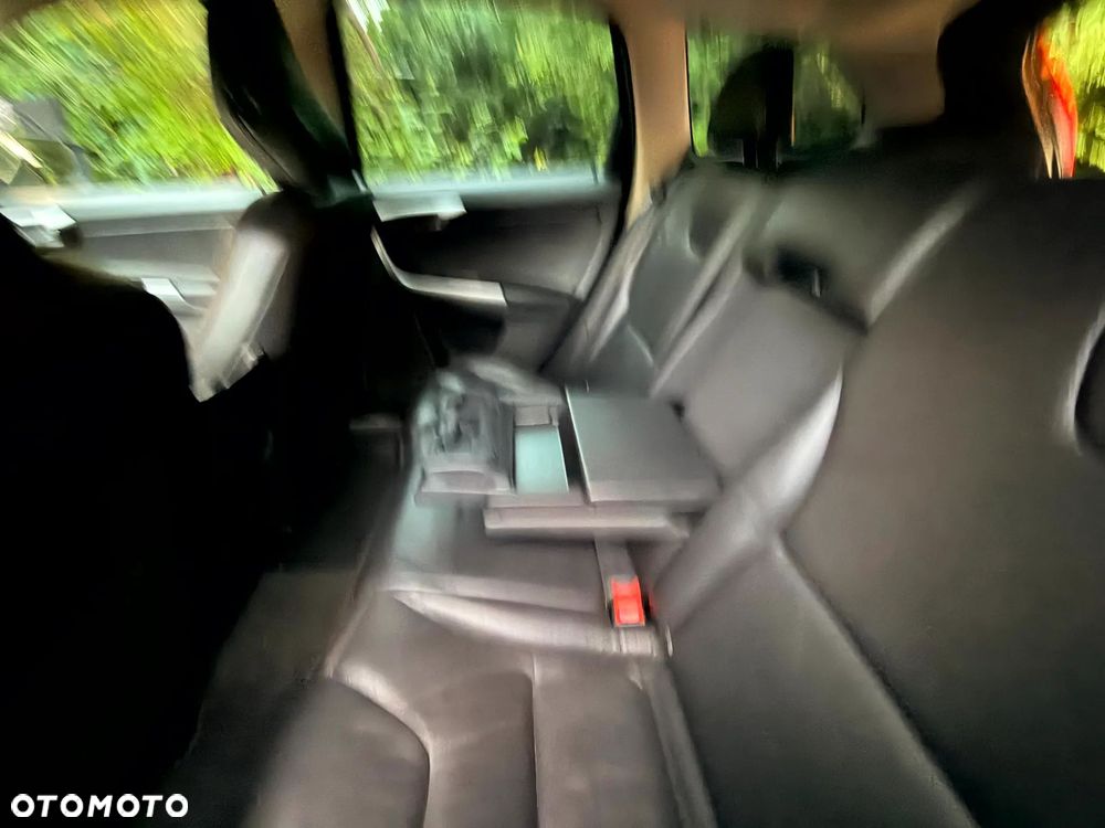 Volvo XC 60 T6 AWD Momentum - 11