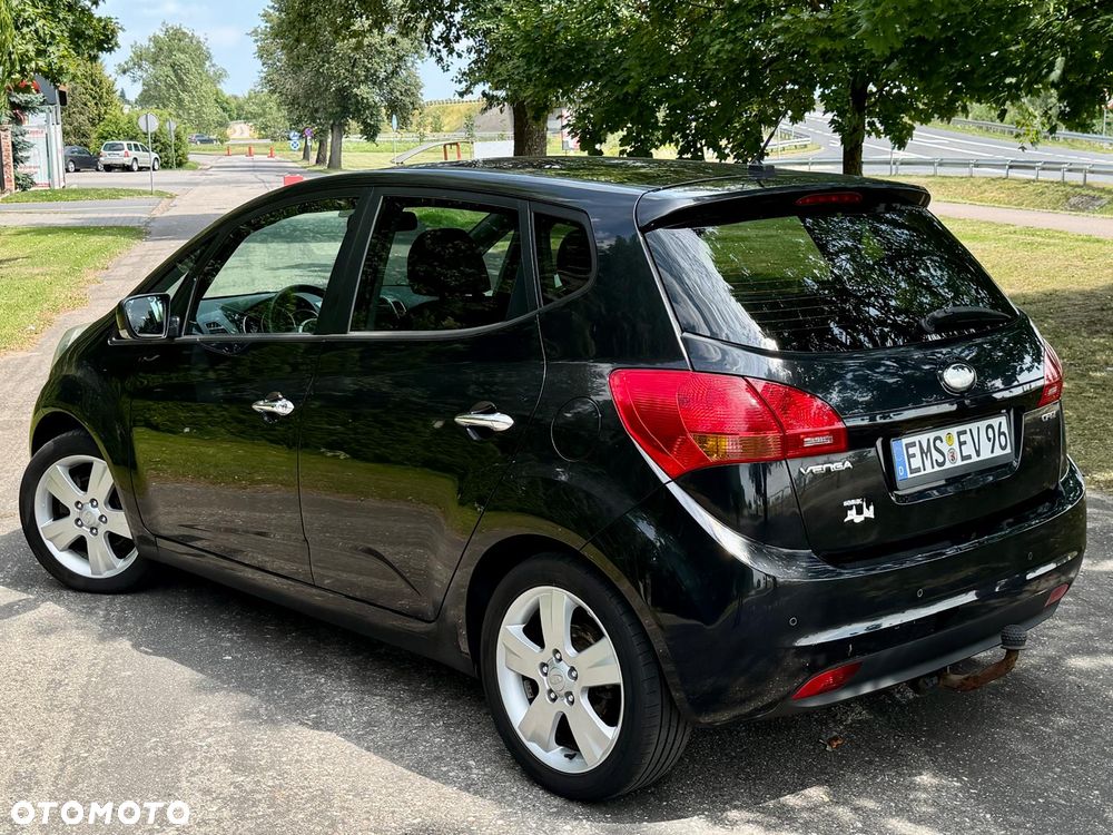 Kia Venga 1.6 CRDi 128 Fifa World Cup Edition - 5
