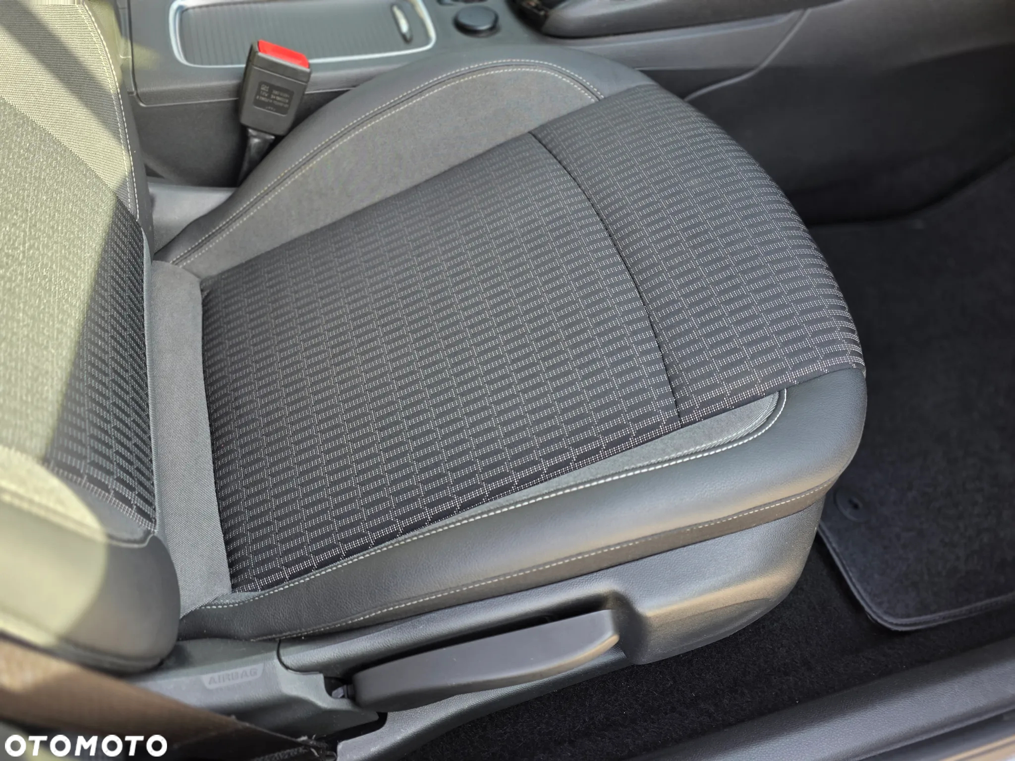 Opel Astra V 1.5 CDTI Elegance S&S - 36