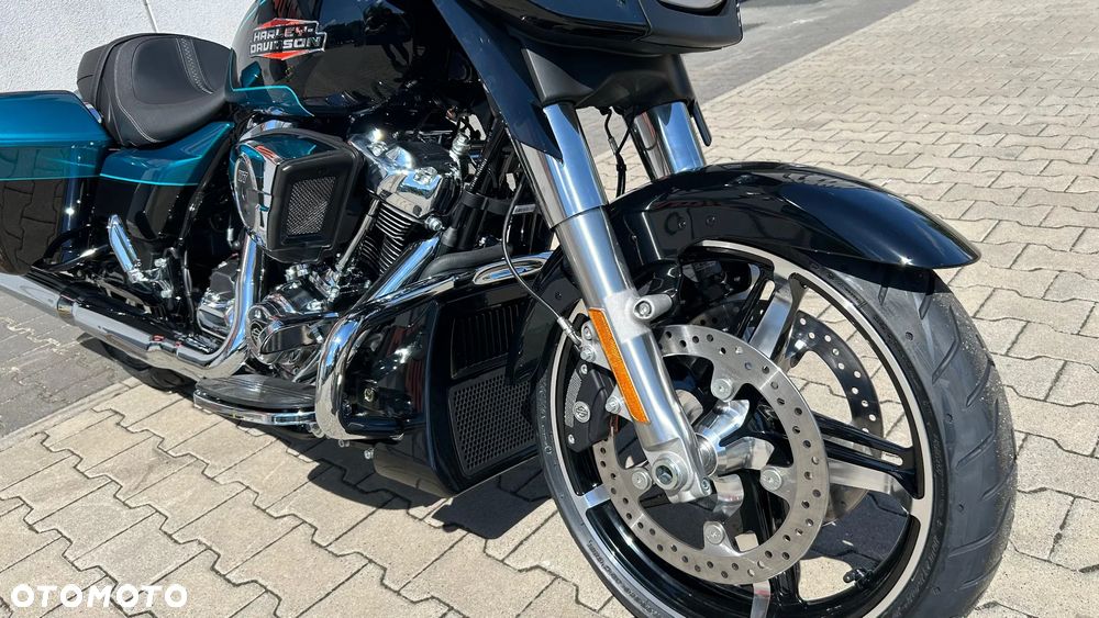Harley-Davidson Touring Street Glide - 13