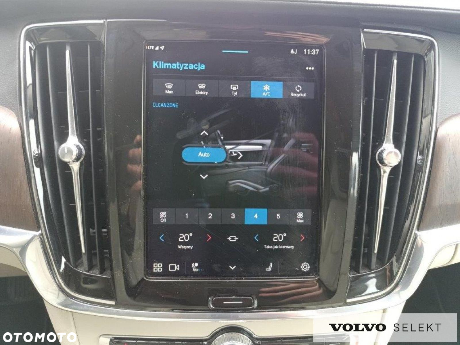 Volvo S90 - 25