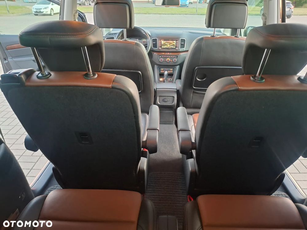 Volkswagen Sharan 2.0 TDI DSG Highline - 30
