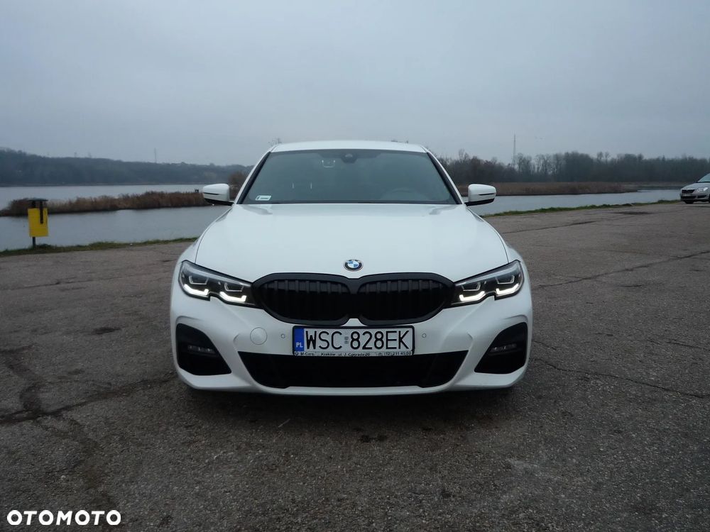 BMW Seria 3 330i xDrive M Sport sport - 4