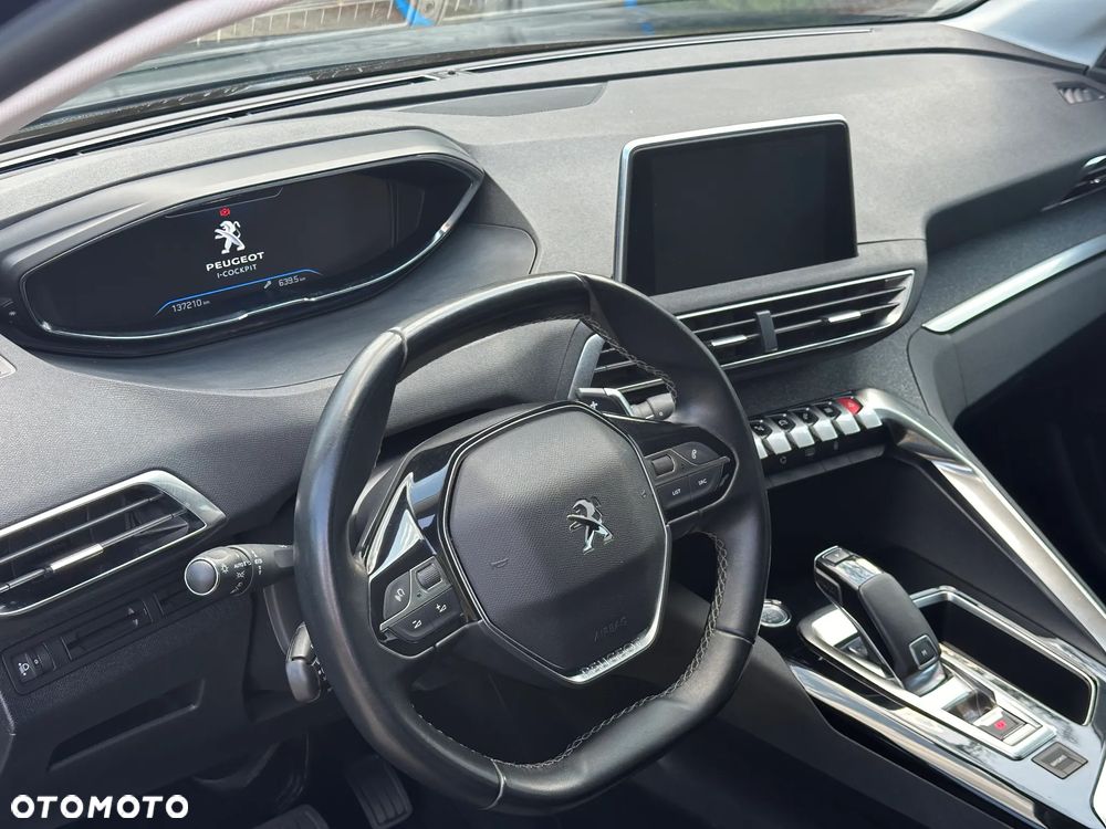Peugeot 5008 1.6 PureTech Allure S&S EAT8 - 10