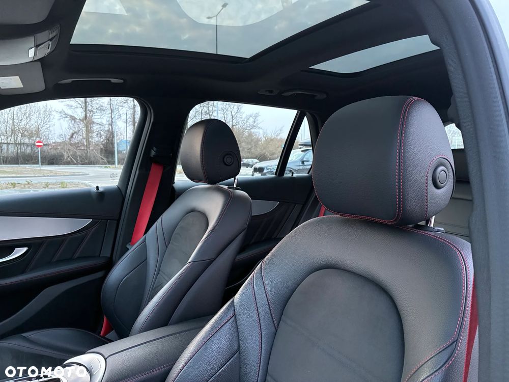 Mercedes-Benz GLC - 12