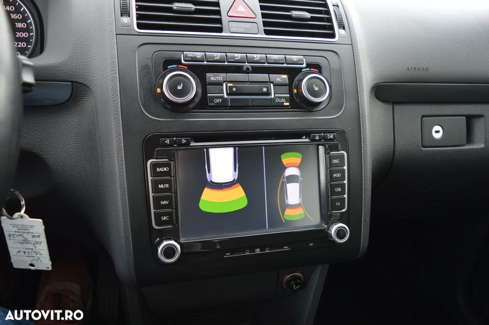Volkswagen Touran 2.0 TDI BlueMotion Technology Comfortline - 8