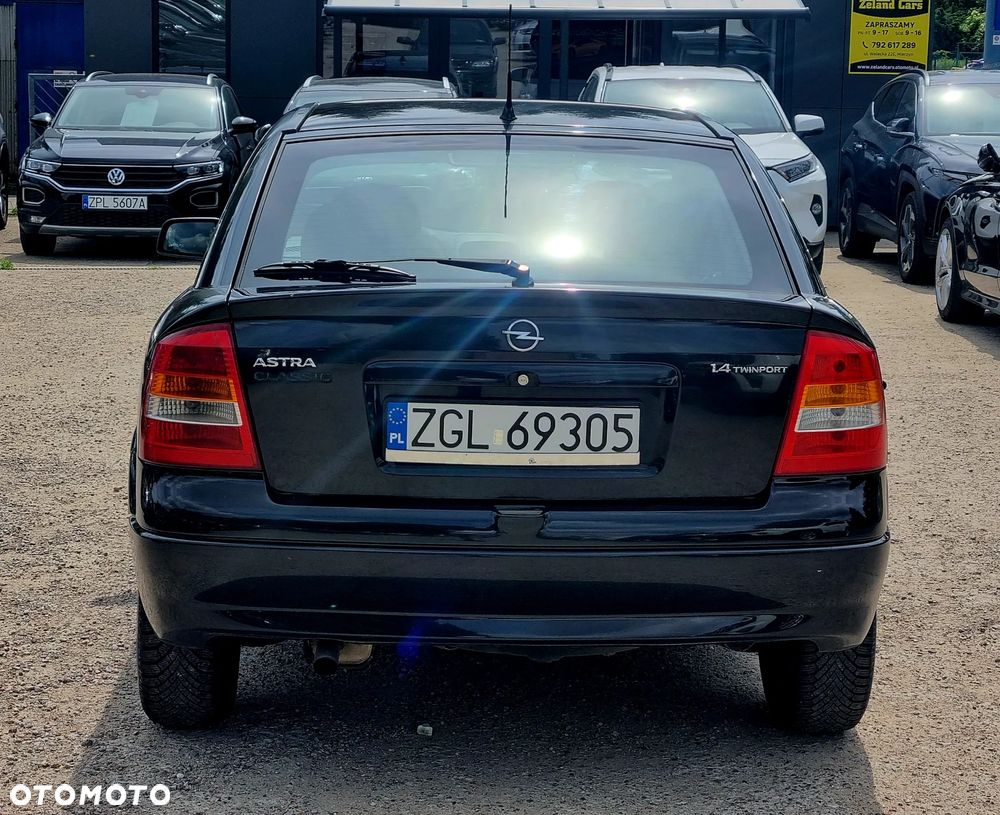 Opel Astra 1.4 Essentia - 6