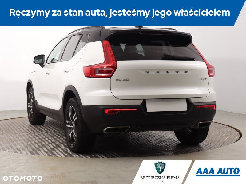 Volvo XC 40 - 5