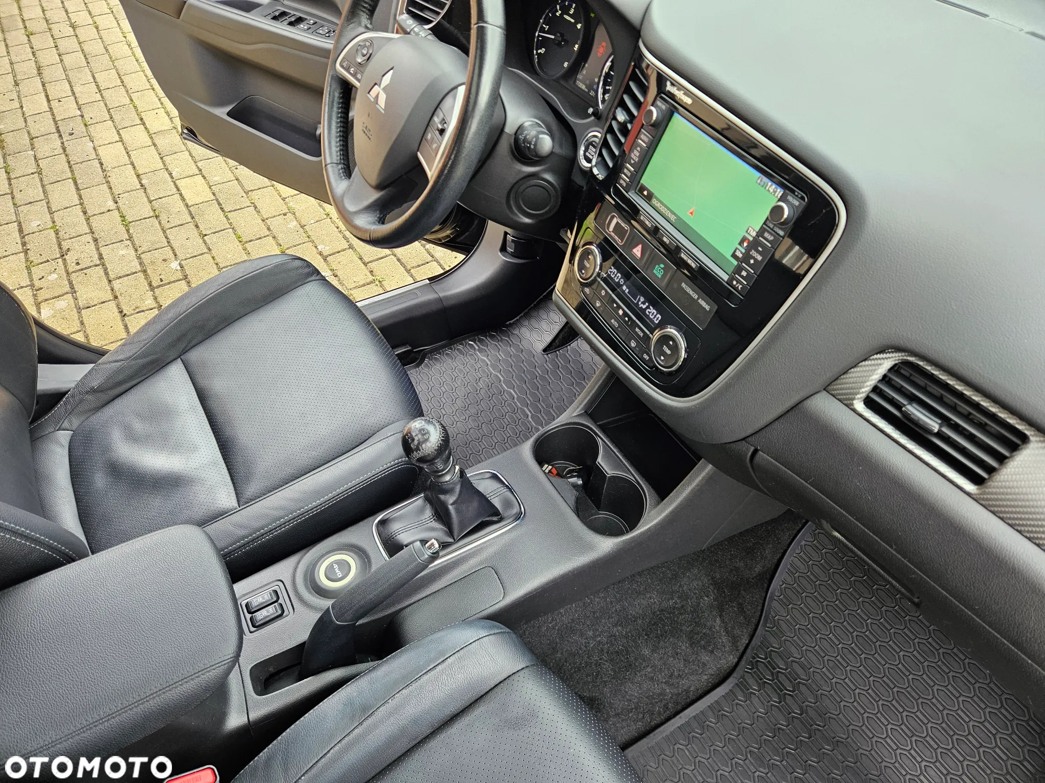 Mitsubishi Outlander 2.2 DID Intense + - 37
