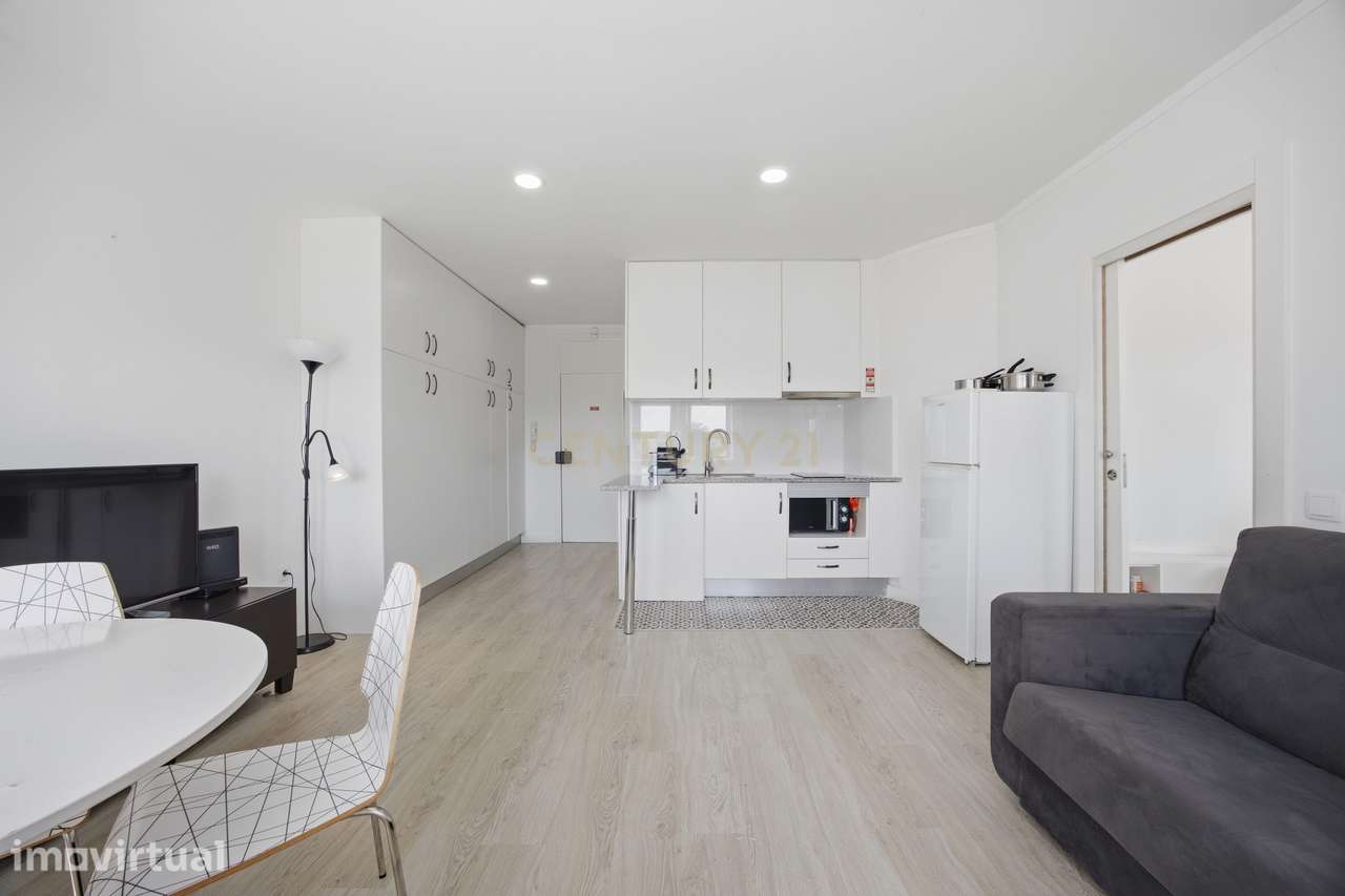 Apartamento T1 junto a rotunda da Boavista - Grande imagem: 4/13