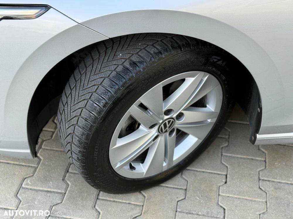 Volkswagen Golf 1.5 eTSI ACT DSG MHEV Life - 18