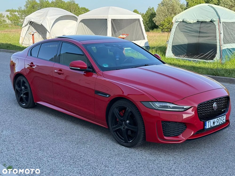 Jaguar XE 2.0 D180 R-Dynamic SE - 3