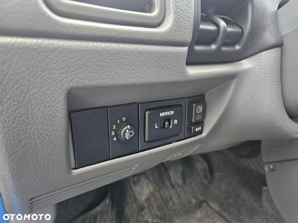 Suzuki Swift 1.0 GLX - 11