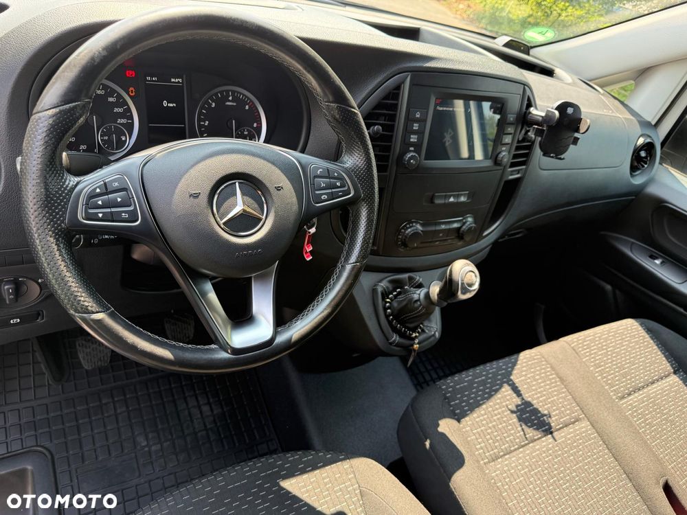 Mercedes-Benz Vito - 10