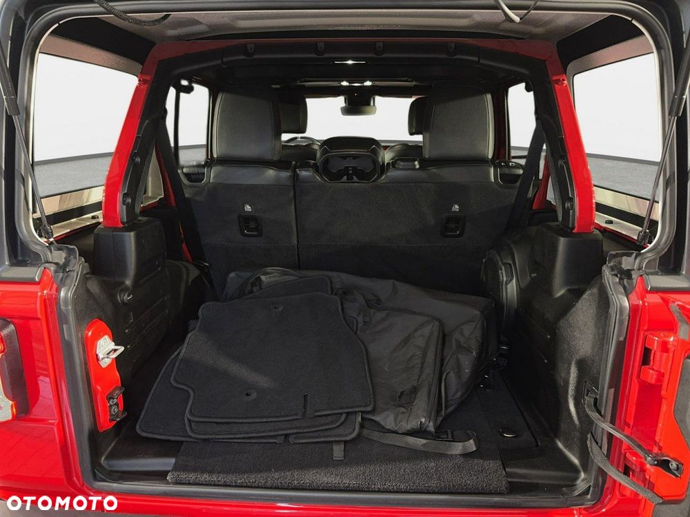 Jeep Wrangler - 15