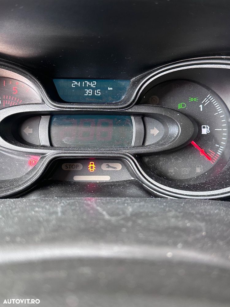 Renault Trafic - 9