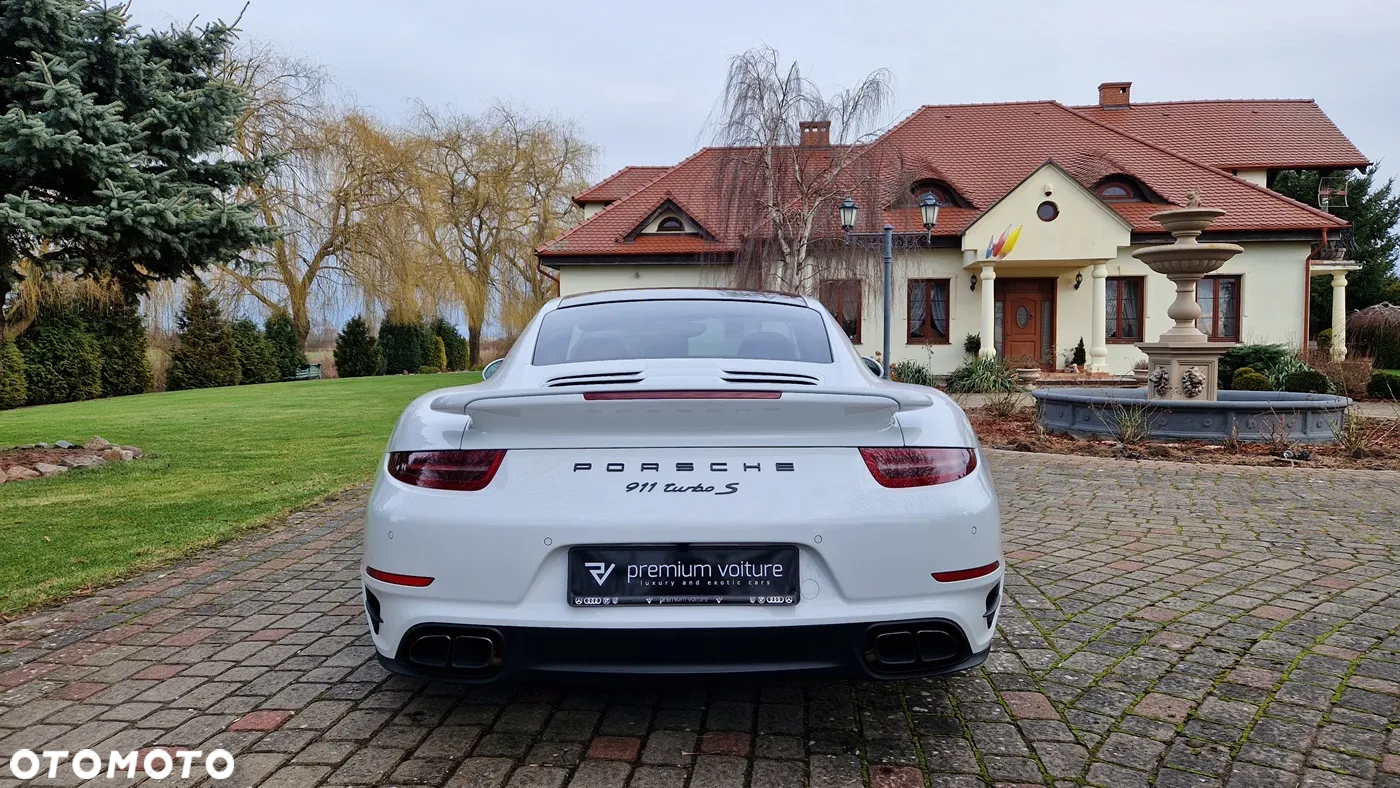 Porsche 911 Turbo S - 6