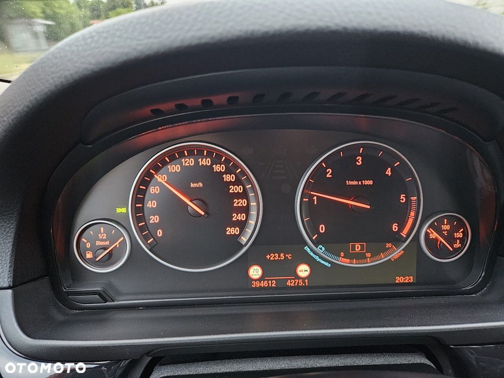BMW Seria 5 520d xDrive Luxury Line - 12