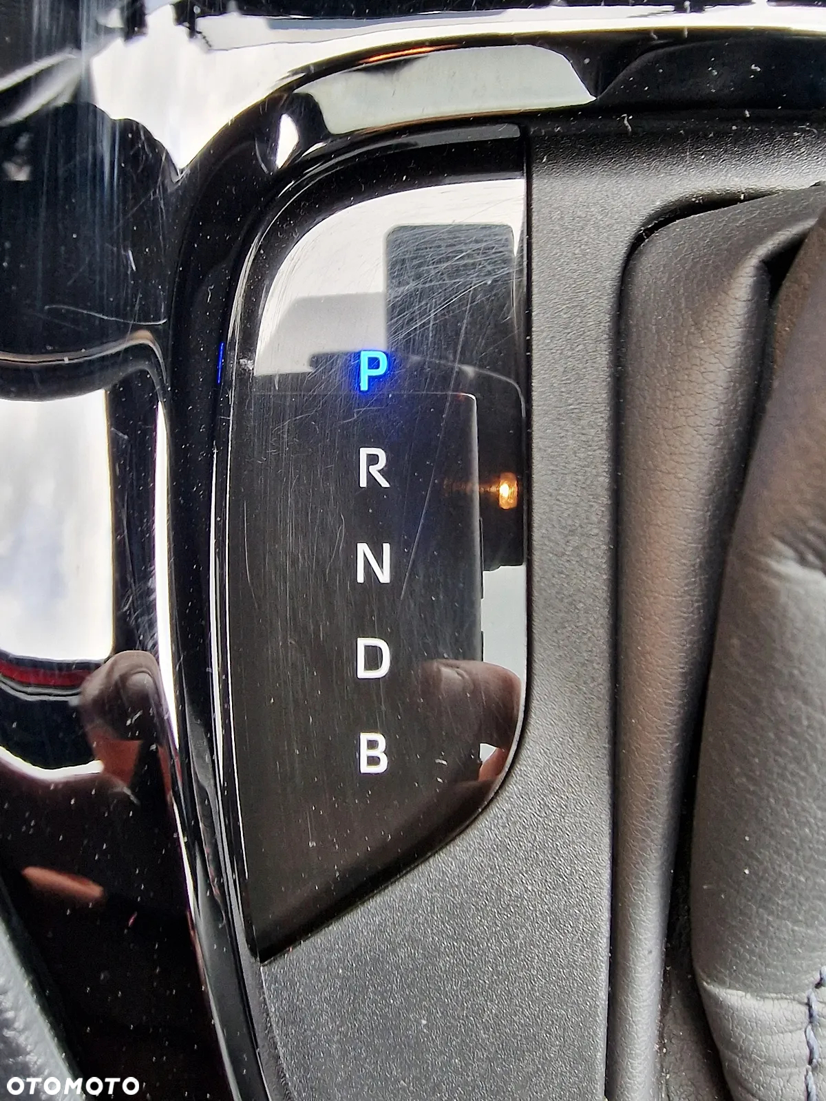 Toyota Yaris Hybrid 1.5 Premiere Edition - 16
