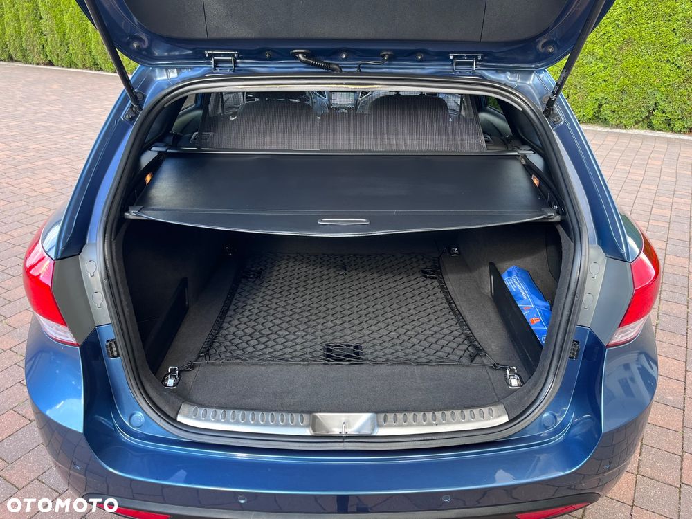 Hyundai i40 Kombi 1.6 Trend - 26