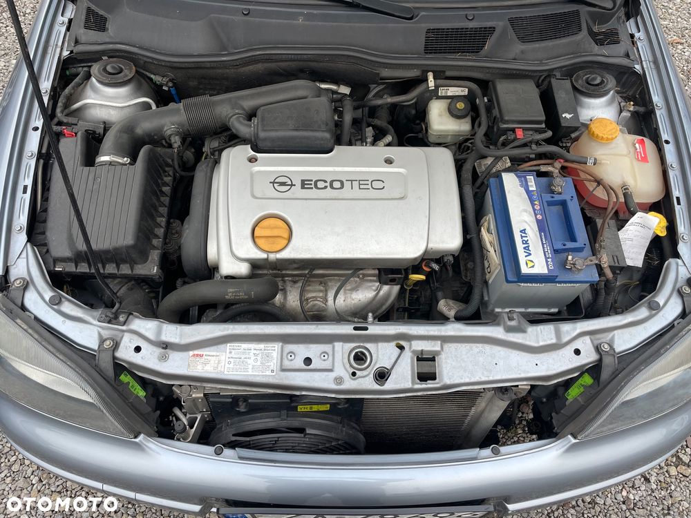 Opel Astra 1.6 NJoy - 15