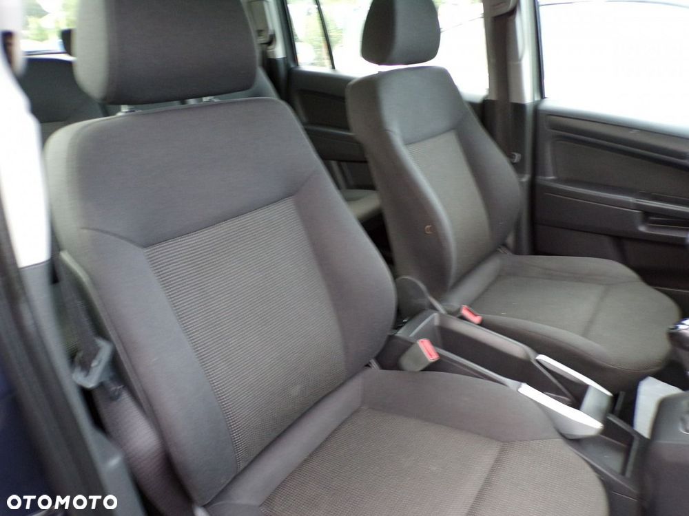 Opel Zafira - 22