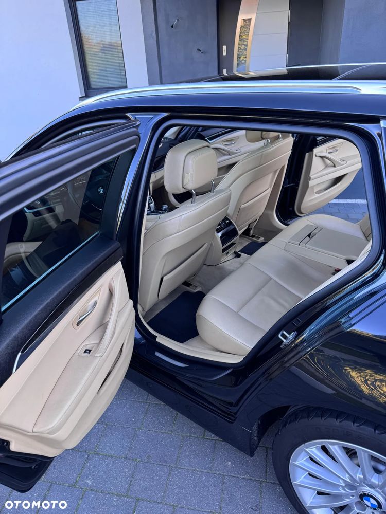 BMW Seria 5 520d Touring Sport-Aut - 8
