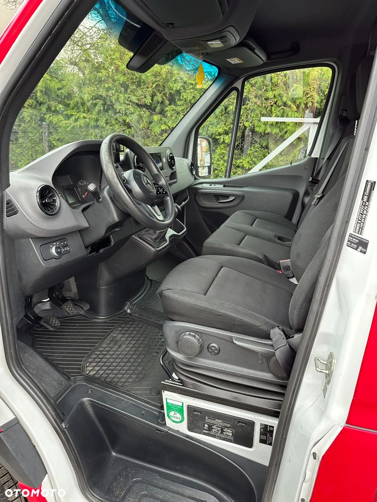 Mercedes-Benz Sprinter - 6